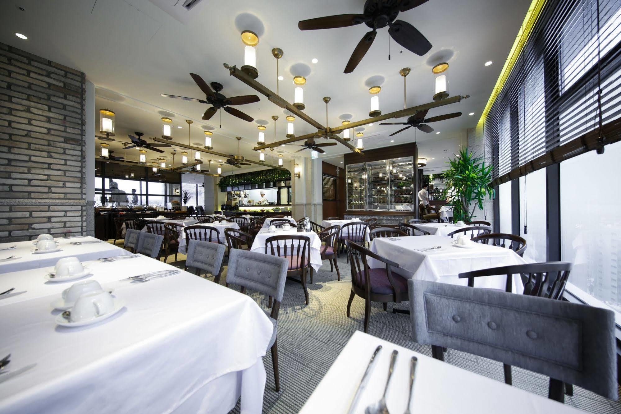 Solaria Nishitetsu Hotel Seoul Myeongdong Esterno foto