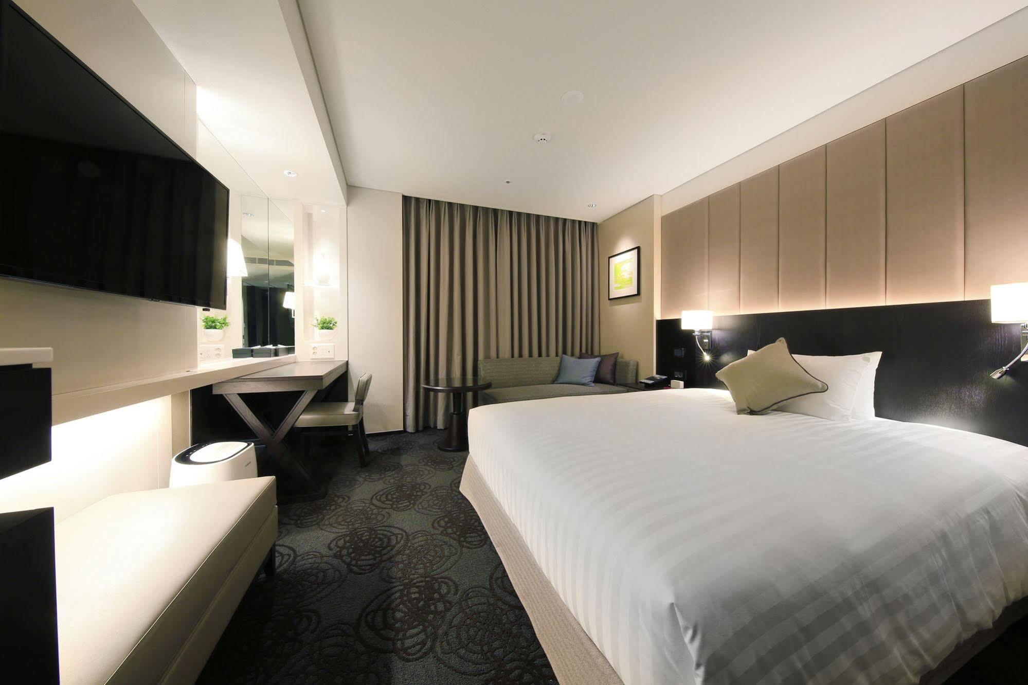 Solaria Nishitetsu Hotel Seoul Myeongdong Esterno foto