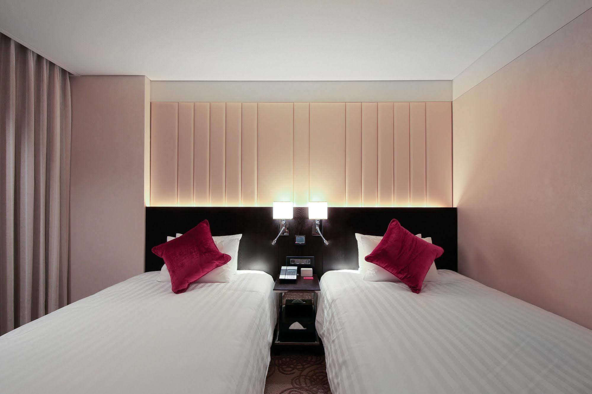 Solaria Nishitetsu Hotel Seoul Myeongdong Esterno foto